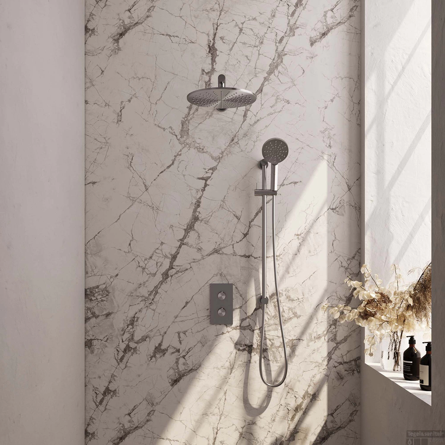 Regendoucheset Inbouw Brauer Brushed Carving Thermostatisch 30cm Met 3-Weg Omstelling, Wandarm, Glijstang En 3-Standen Handdouche Geborsteld RVS